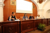 De izquierda a derecha, Anatxu Zabalbescoa, Mara Martnez Atienza de Dios, Juan Antonio Caballero y M Dolores Muoz Dueas. 