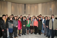 El rector y la vicerrectora, junto a la delegacin china