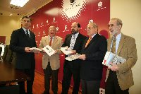 Presentados los libros ' Córdoba contemporánea. Historia , espacio y economía' y ' Rafael Cabanás Pareja. Naturalista, docente y maestro de geólogos y geógrafos'.