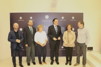 El rector de la UCO, junto con otros miembros de la comunidad universitaria en la presentación de la Semana de la Ciencia