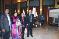 A la derecha, el vicerrector Enrique Quesada, junto a integrantes del comité organizador del Congreso