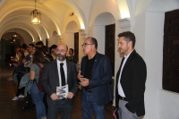 Luis Medina, Jos lvarez e Israel Muoz durante la visita a la exposicin