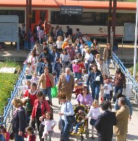 150 niños visitan Rabanales dentro del programa ¿Qué hacen los mayores?